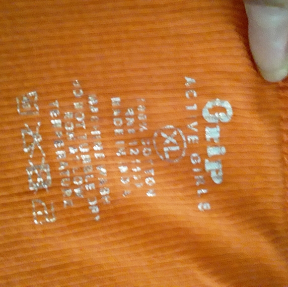 Ribbed Tank Top - Picture 2 of 3